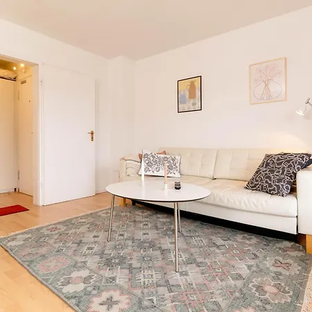 Koje Wassersleben Mit Balkon & Strandblick アパート